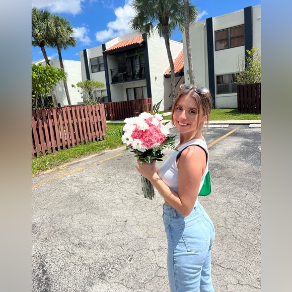 H&M Straight Leg Lightwash Jeans - Picture 3 of 3